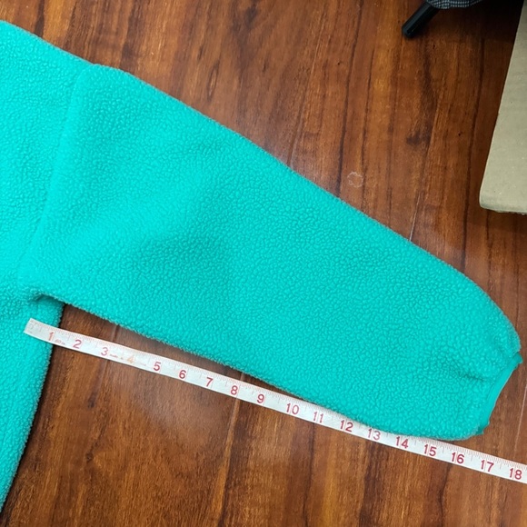 Fear of God Essentials Polar Fleece Crewneck Mint Leaf Sweatshirt Size 10 - Picture 9 of 9